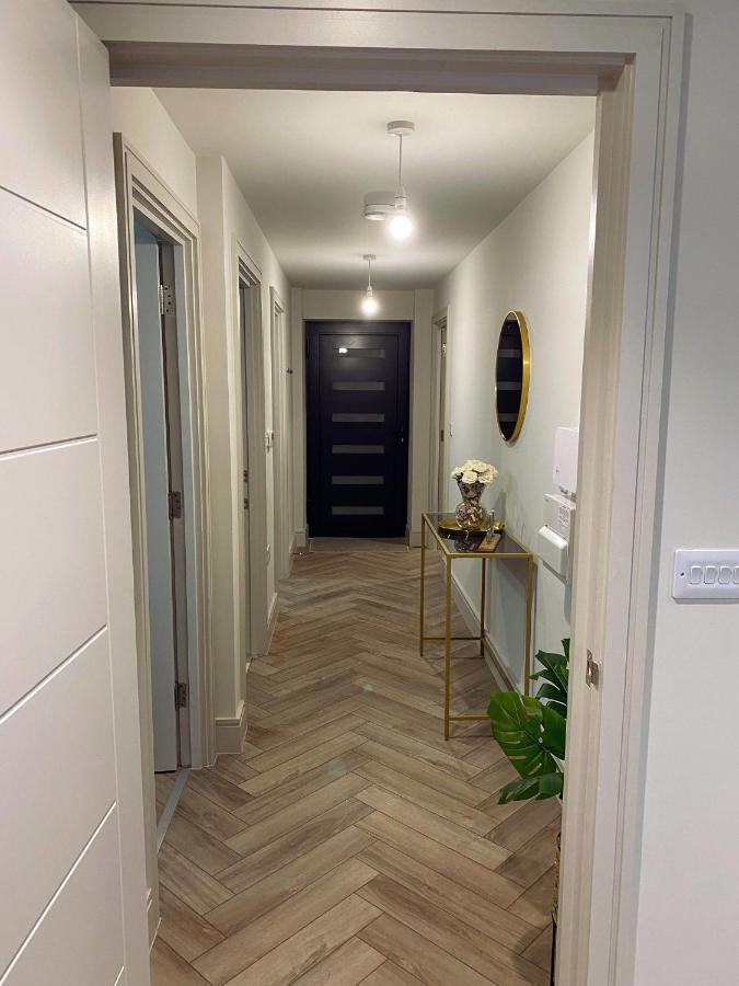 Wimbledon Luxury 3Bedroom Apartment Raynes Park Exterior photo